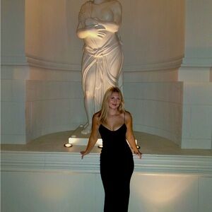 Meet your Posher, Courtney